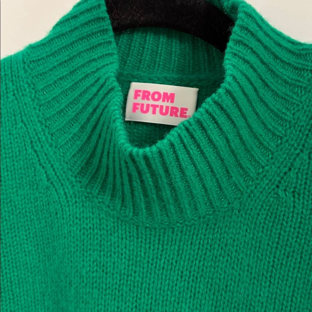 From Future 100% Cashmere Green Mock Turtleneck Sweater - Picture 2 of 14